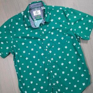 MBX Premium Goods Mens Button Down Shirt XL Green Shamrock Kiss Short Sleeve